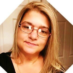 Meet your Posher, Carol